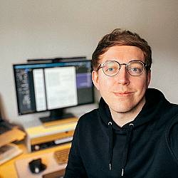 Astro JS Creative web designer / web developer